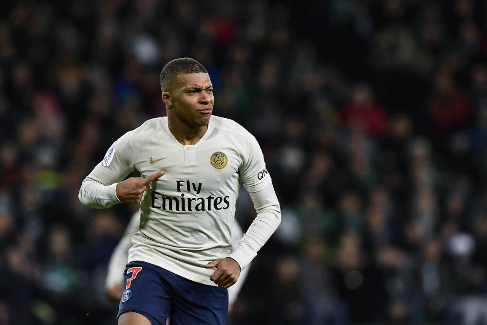 振华推出 LEADEX VIII P BD 1000W 电源：白金效率 ATX 3.1，125mm 短机身